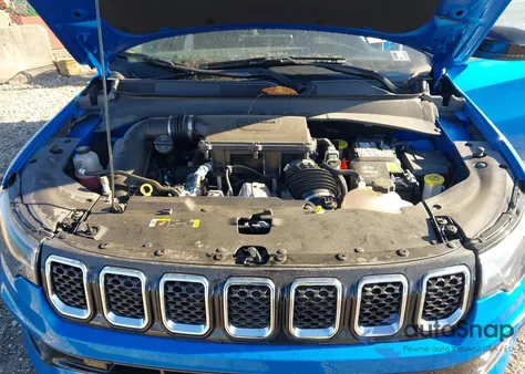 2024 Jeep Compass Limited 4X4 from USA, damaged, VIN 3C4NJDCN6RT579478